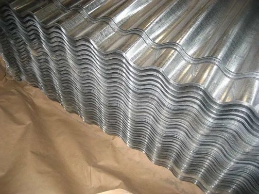 60-95HRB Dureté de surface tôle d'acier ondulé pour toiture et construction