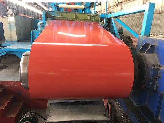 Couche de toit en acier prépeint 600 mm-1250 mm Pour la construction / la décoration