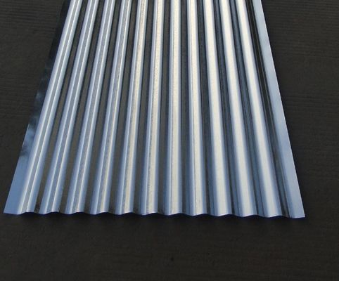 60-95HRB Dureté de surface tôle d'acier ondulé pour toiture et construction